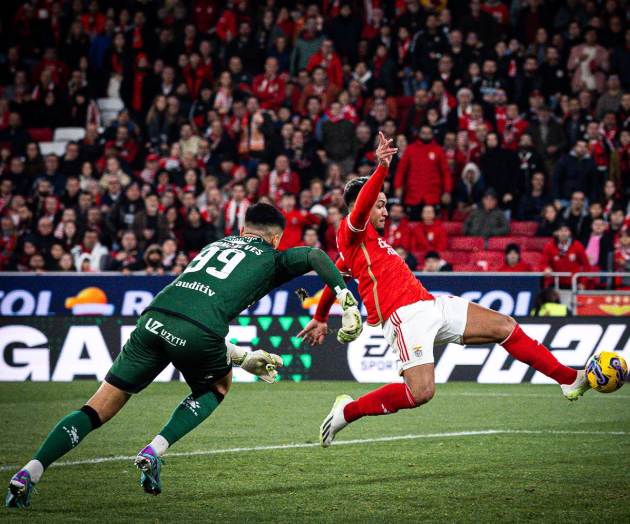 开云体育官网-波尔图伤情更新备战荷甲风云突变巴黎圣日耳曼转会期门线救险，费城76人今晚伤情更新瞬间刷屏的简单介绍