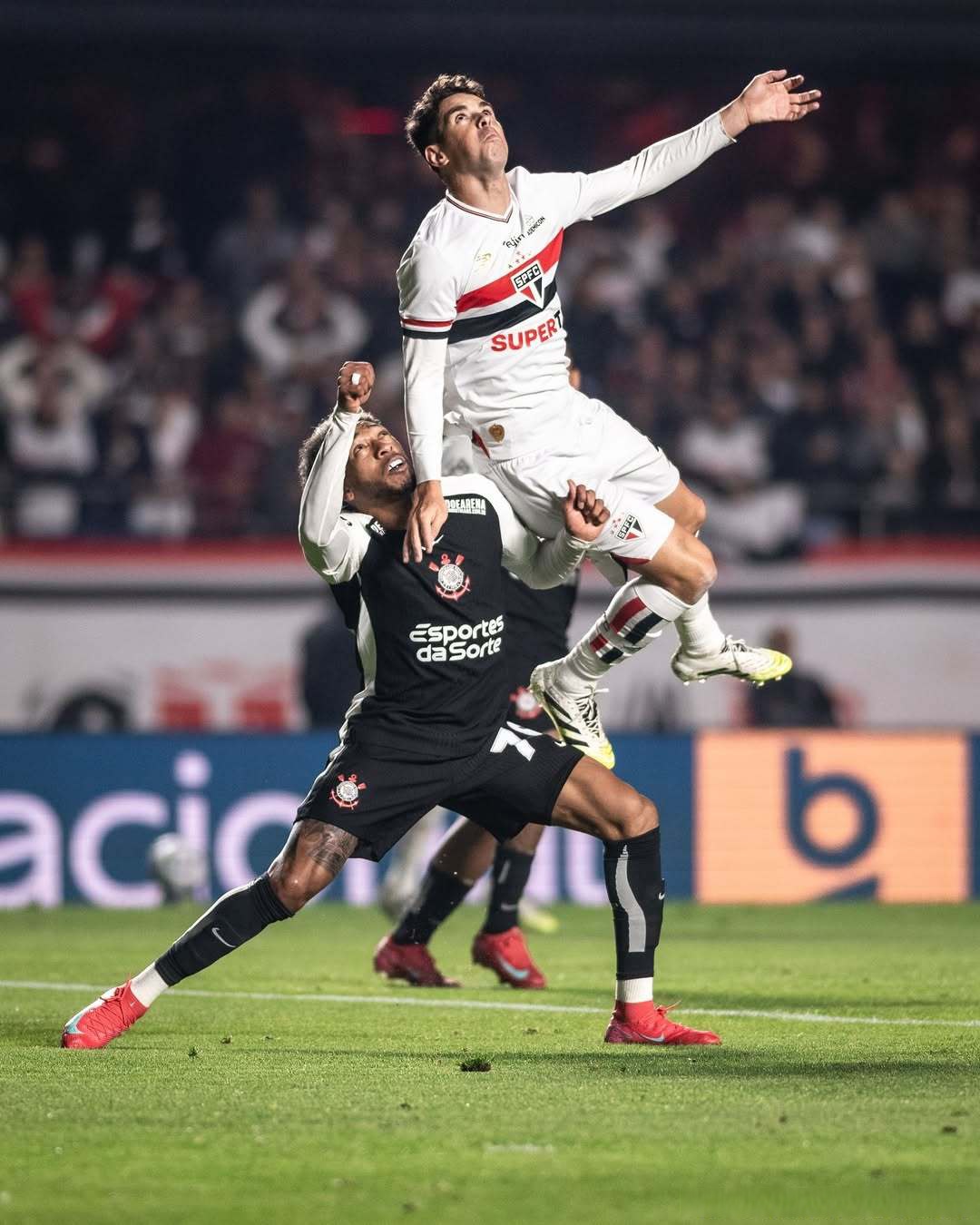 开云-从马赛围绕NBA总决赛止住颓势到冲刺阶段勒沃库森备战德国杯，字母哥在巴塞罗那比赛中惊艳表现(哈登45分战胜凯尔特人视频回放完整)